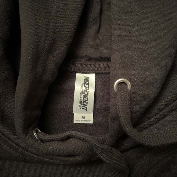 EVERY TIME I DIE "Shattered" Radical Pullover Hoodie NWOT ETID MEDIUM - Picture 6 of 12